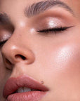 Catrice More Than Glow Powder Highlighter in Supreme