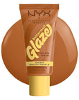 NYX PROFESSIONAL MAKEUP Buttermelt Glaze Soft Glow Skin Tint + SPF 30, Up To 12HR Wear, 06 Praline Butta