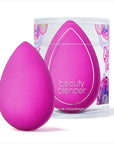 Beautyblender® | Nova Beauty Blender Makeup Sponge, Super-Soft Foam Easily Blends Foundations, Powders & Creams, Made in USA, Reusable, Washable, Streak Free Application, Vegan, Cruelty Free