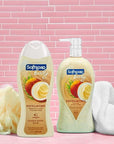 Softsoap Body Wash, Coconut Butter Scrub , Exfoliating Body Wash, 20 Ounce, 4 Pack