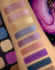 Makeup Revolution Maxi Reloaded Palette, Eyeshadow Palette, 45 Highly Pigmented Neutral Shades, Large It Up, 1.35g