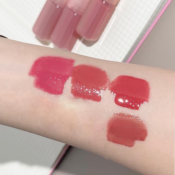 4Pcs Hydrating Lip Gloss Set,Non-Stick Cup,Glossy Finish,Highly-Pigmented Korean Lip Glaze,Plumping Lipgloss,Moisturizing Water Mirror Liquid Lipstick,Long-lasting Natural Makeup