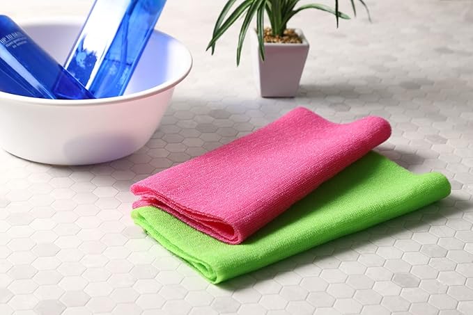 Extra Rough, Exfoliating Washcloth [Made in Japan] Exfoliating Towel Special Texture Makes Fluffy Foam Lather, Back Scrubber, Dead Skin Cell Remover [Loofah for Women and Men] (Green)