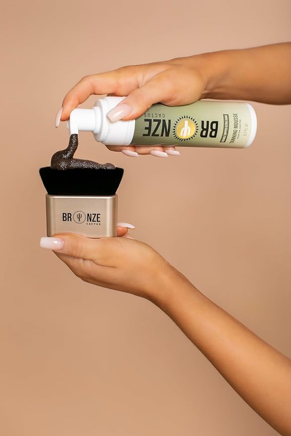 Chocolate Glaze Tanning Mousse | Easy Application & Instant Gratification | Dries Immediately Without Leaving You Sticky | Non-Scented, Streak Free (Dark)