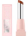 Maybelline Lifter Glaze Oil Balm with Hyaluronic Acid and Hydrating Oil Blend, Lip Balm with 24HRs of Smooth, Moisturizing Shine, Latte Crush (Sheer Medium Brown Nude)