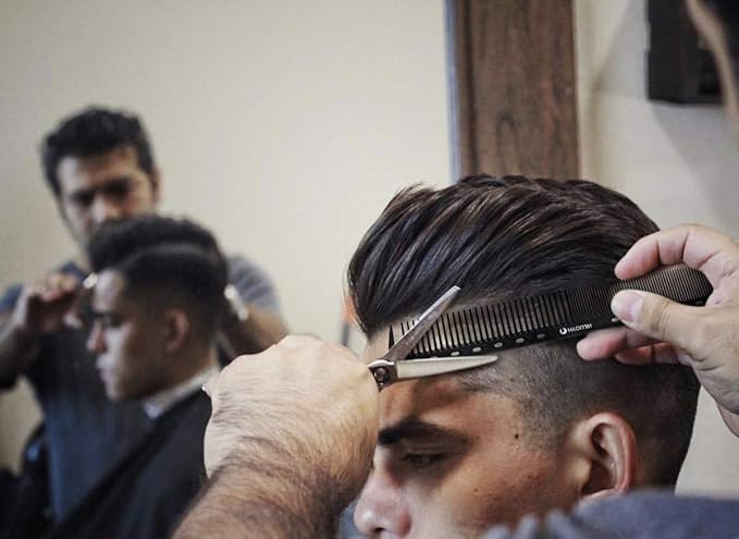 HYOUJIN 605 Black Carbon Fine Cutting Comb 230℃ Heat Resistant Hairdressing Comb Master Barber Combs with fine tooth-14 holes for cutting and hairstyling