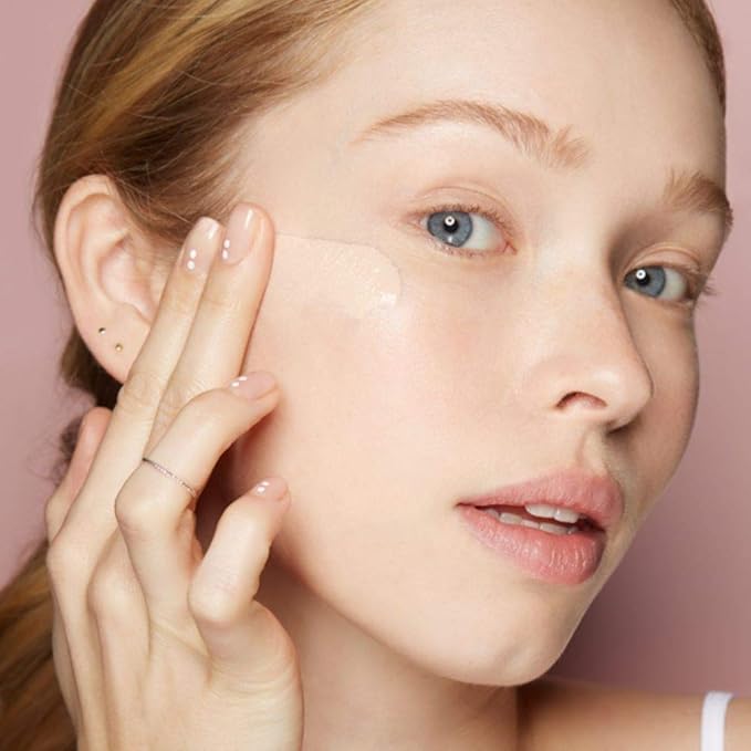 Almay Liquid Foundation, Truly Lasting Color, Long Wearing Natural Finish, Vitamin E and Lemon Extract, Hypoallergenic, Cruelty-Free, Dermatologist Tested, 220 Neutral, 1 fl oz