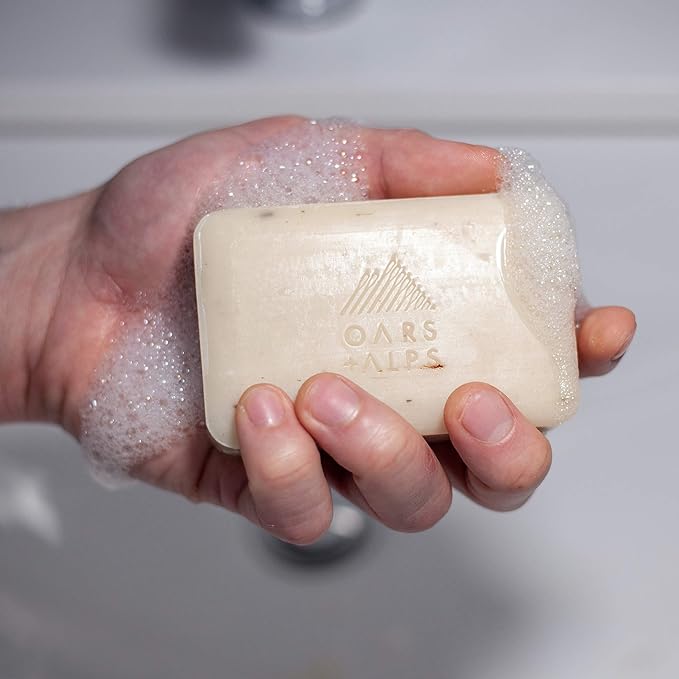 Oars + Alps Moisturizing Men's Bar Soap, Dermatologist Tested and Made with Clean Ingredients, Travel Size, 1 Pack, 6 Oz