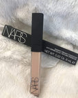Radiant Creamy Concealer - # 2.5 Creme Brulee/Light - Concealer 0.22 oz