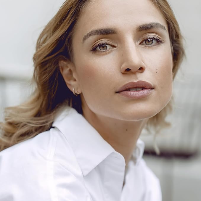 Sisley Paris Phyto-Hydra Teint, No. 0.5 Opal - 40 mL - Beautifying Tinted Moisturizer - Evens, Corrects & Illuminates - Glide-On, Light Texture for Glowy, Bare-Skin Finish