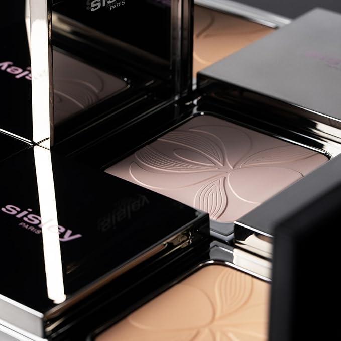 Sisley Paris Blur Expert, 1 Beige - Creates Ultra-Luminous, Perfect Skin - Acts Instantly Like an “Instagram” Filter - Transparent Texture - No Powdery Finish - Non-Comedogenic