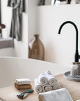 Preserve POPi Shave 5 Razor System Made with Recycled Ocean Plastic and 5-blade cartridge, Neptune Green