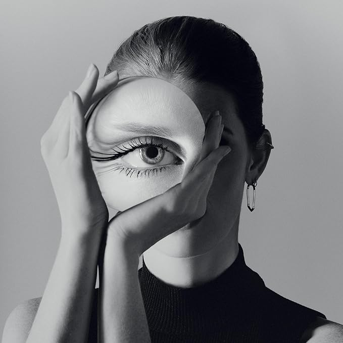 Sisley Paris Phyto-Noir Mascara, 1 Deep Black - 15x More Volume & Thicker-Looking Lashes - Adds Visible Length & Definition - Long-Lasting, Clump-Free Formula