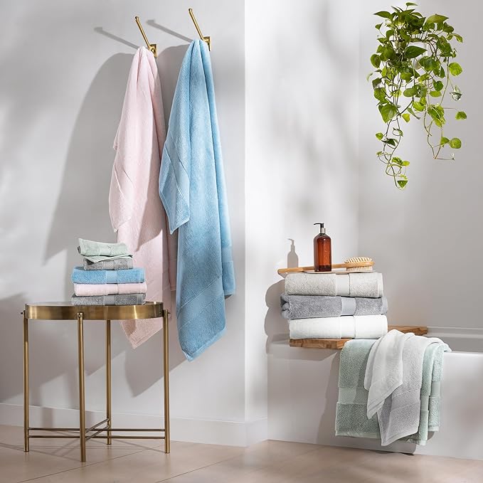 Aston & Arden Egyptian Bath Towels - Pack of 2 - Oversized Ultra Soft Thick & Absorbent, 100% Ringspun Egyptian Cotton Bathroom Towel for Spa, Hotel, 600 GSM, 30 x 54 in, Light Grey