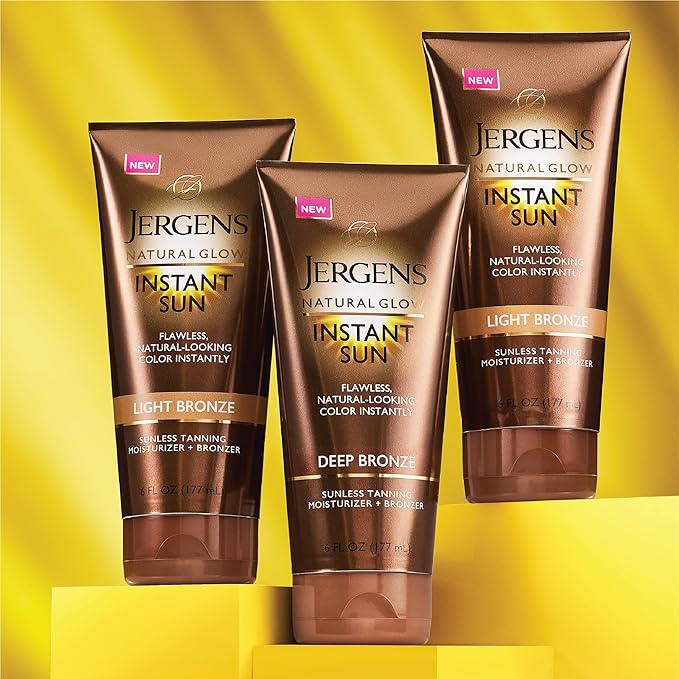Jergens Natural Glow Instant Sun Self Tanner Moisturizer + Bronzer, Lightweight Sunless Tanner Moisturizer for a Sunkissed Natural Glow, Light Bronze, 6 Ounce