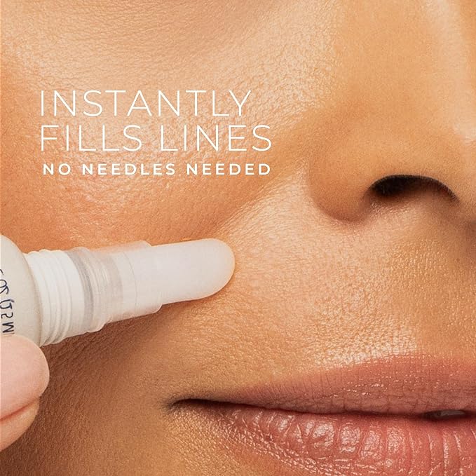 RoC Derm Correxion Fill + Treat Advanced Retinol Serum, Wrinkle Filler Treatment with Hyaluronic Acid for Crow's Feet, 11 Wrinkles, & Laugh Lines, (.5 fl oz) with Retinol Packette (Packaging May Vary)