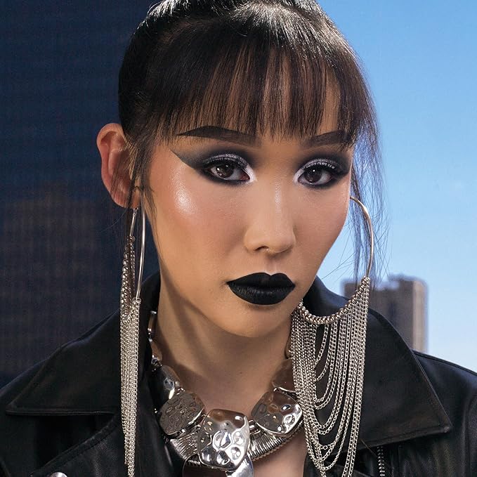 Juvia's Place Velvety Matte Liquid Lipstick Soil - Hydrating, Long-Wearing, Velvety Soft & Feather Light - Hyperpigmented Creamy Matte Lipstick for Women